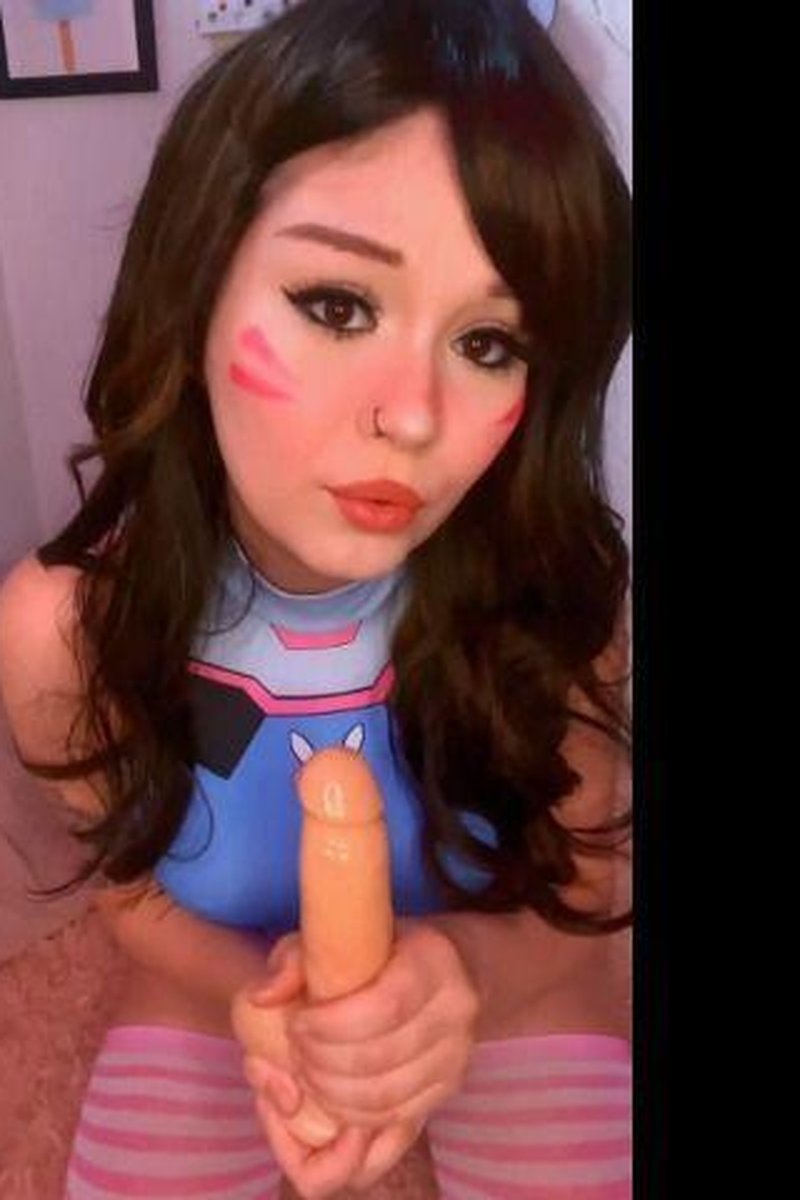 D.Va JOI - Screenshot 1 of 4 - Cosplay