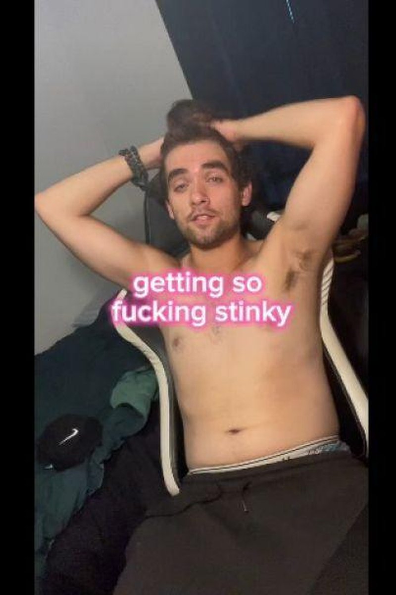 Gettin Stinky - Screenshot 1 of 4 - Ass Fetish