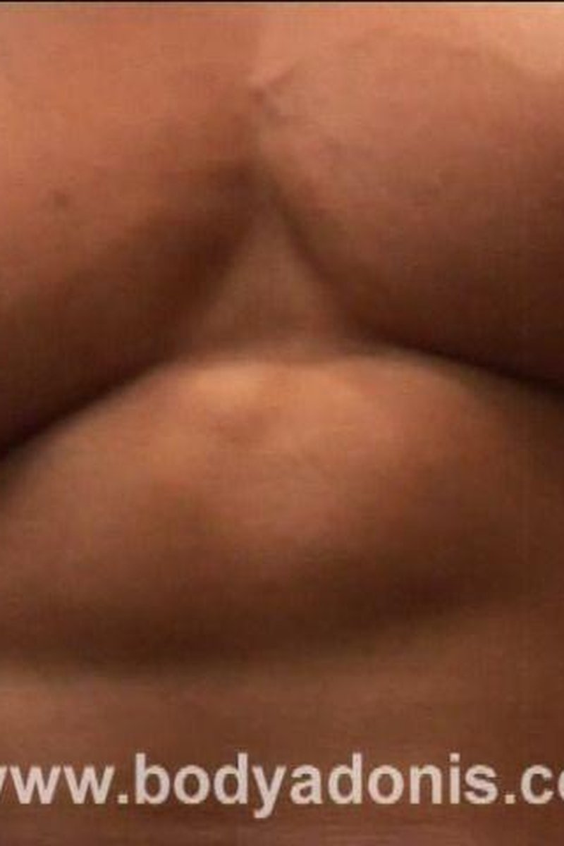 Mega Pecs - Screenshot 1 of 4 - Amateur