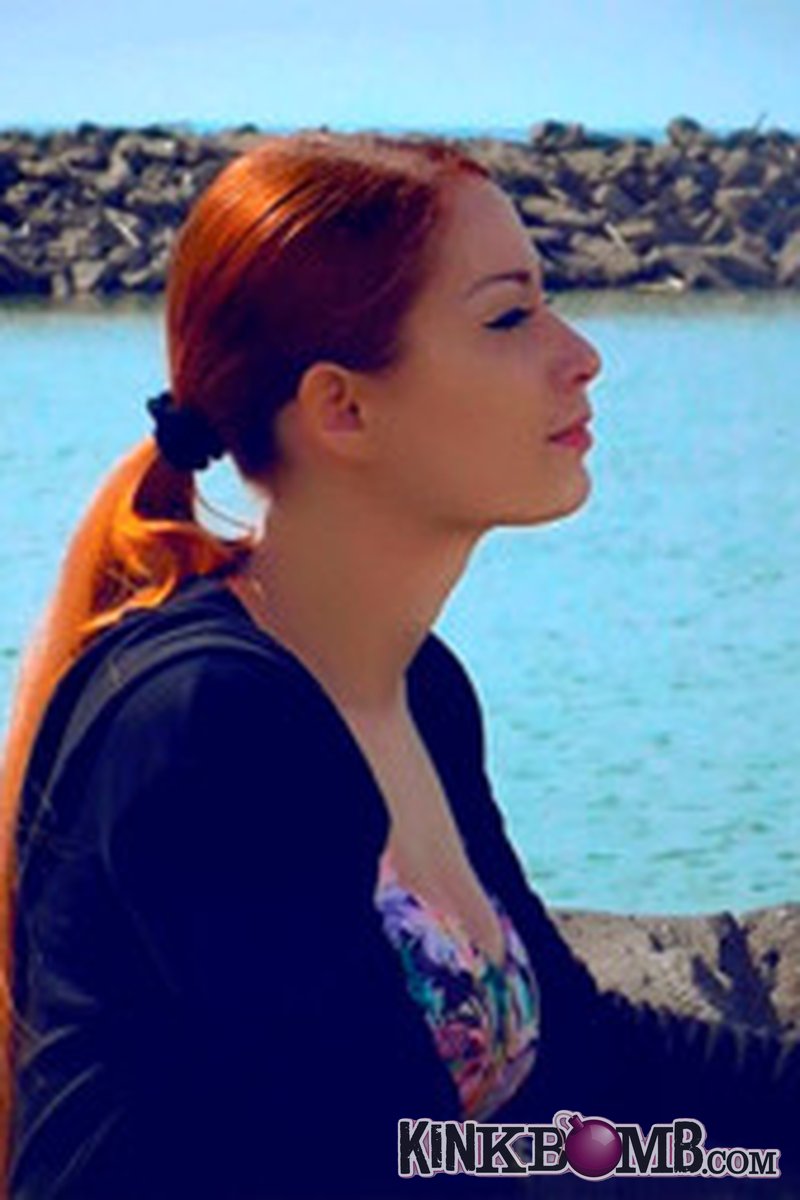 Kira Stars Erotic Fetish Store: Sea View Smoking - Screenshot 1 of 4 - Outdoors
