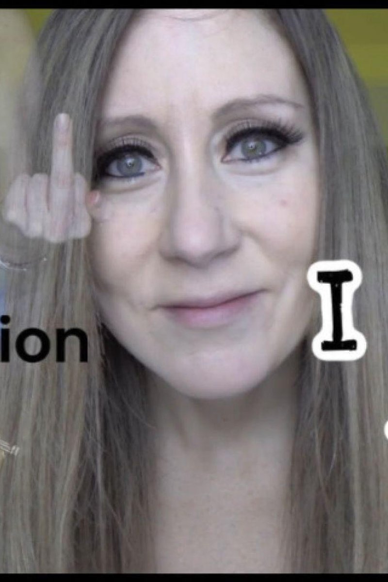 I Hate You - Screenshot 1 of 4 - Humiliation