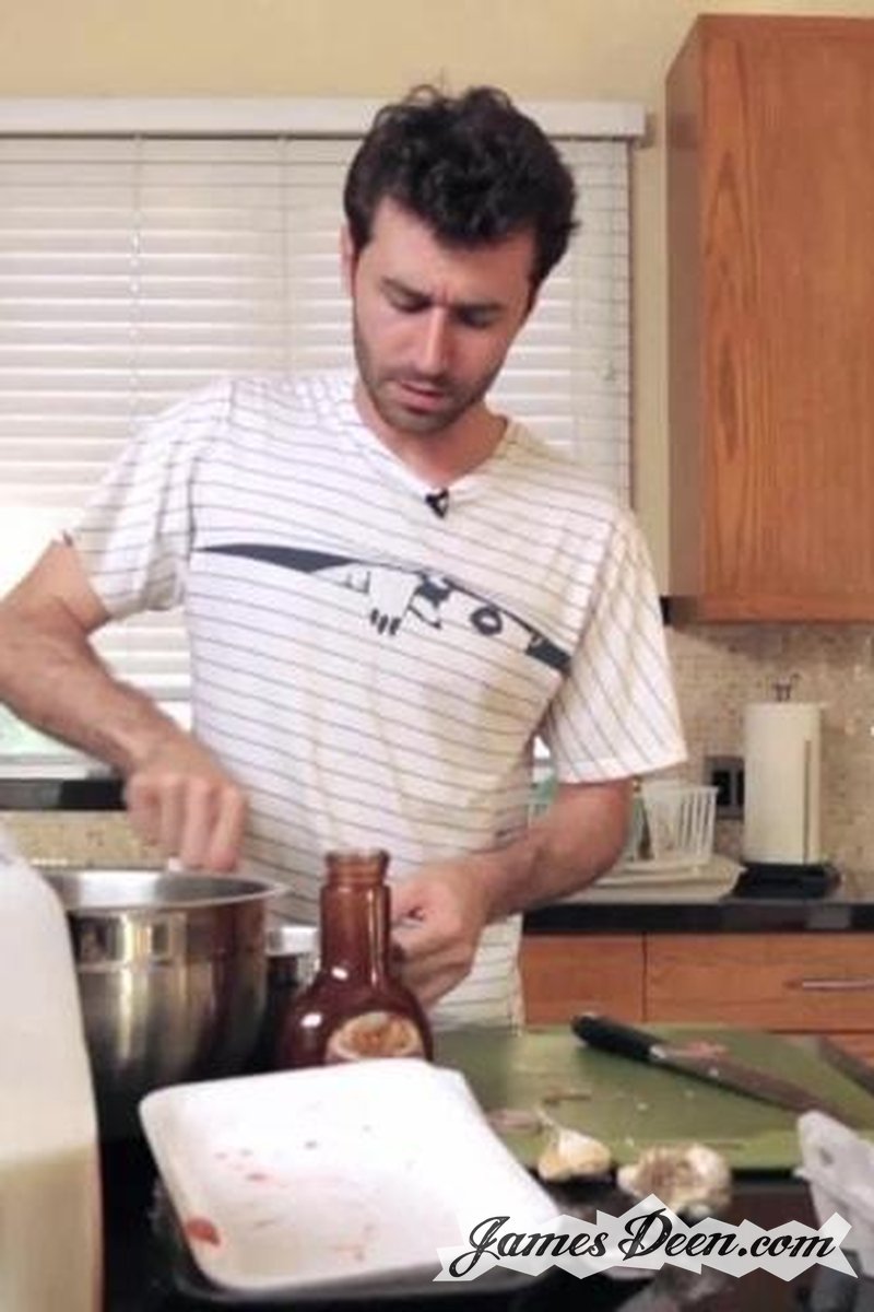 Meatloaf - Screenshot 1 of 4 - James Deen