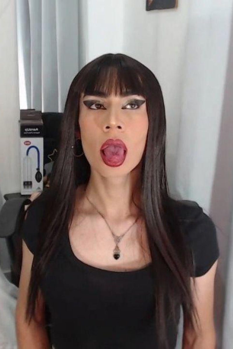 Hard Bb - Screenshot 1 of 4 - Big Dick