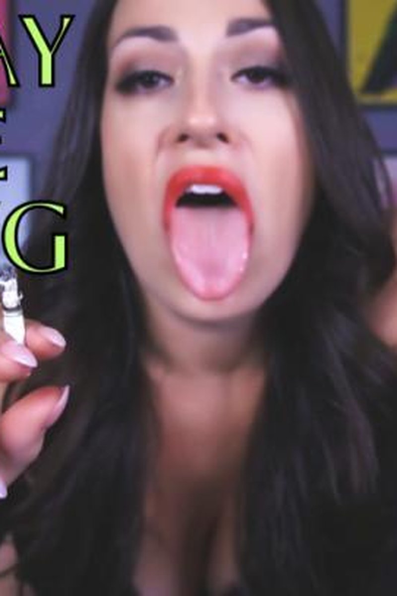 Ashtray Slave Training - Screenshot 1 of 4 - Fetish