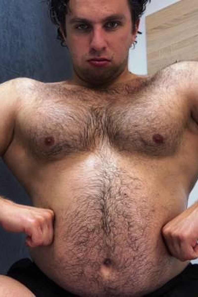 The Heavy Flex - Screenshot 1 of 4 - Belly Fetish