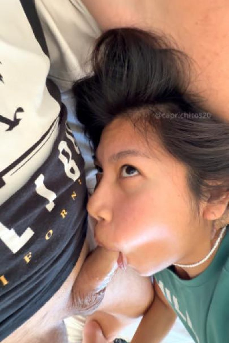 Breakfast Cum - Screenshot 1 of 4 - Blowjob