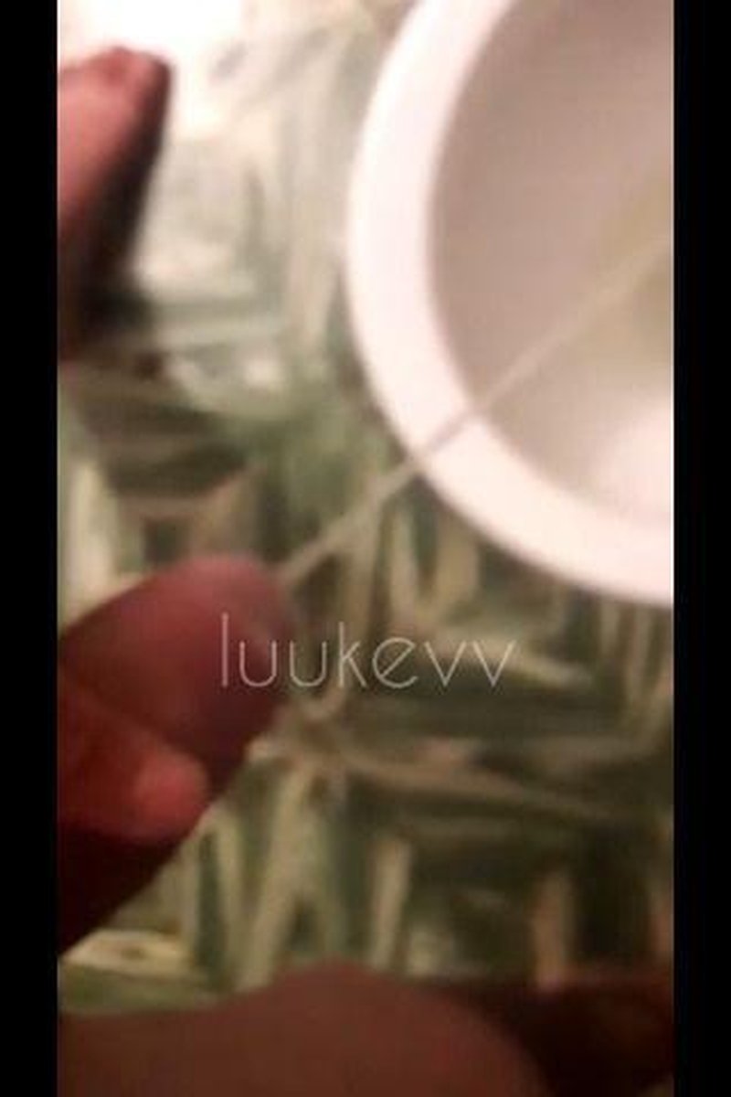 Com-Piss-Lation - Screenshot 1 of 4 - Big Dick