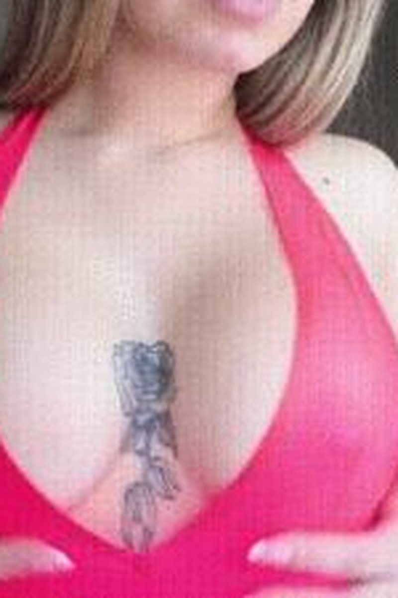 Latex Ripoff - Screenshot 1 of 4 - Blonde Hair (Female)
