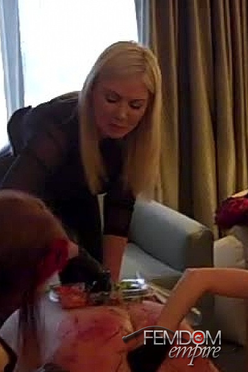 Domcon Session 6 - Screenshot 1 of 4 - Lexi Sindel