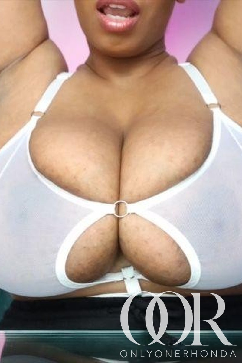 Playtime - Read Description - Screenshot 1 of 4 - Huge Tits