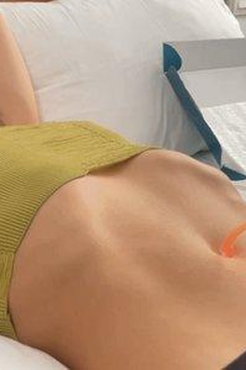 Electric Belly Button HD - Screenshot 1 of 4 - Belly Fetish