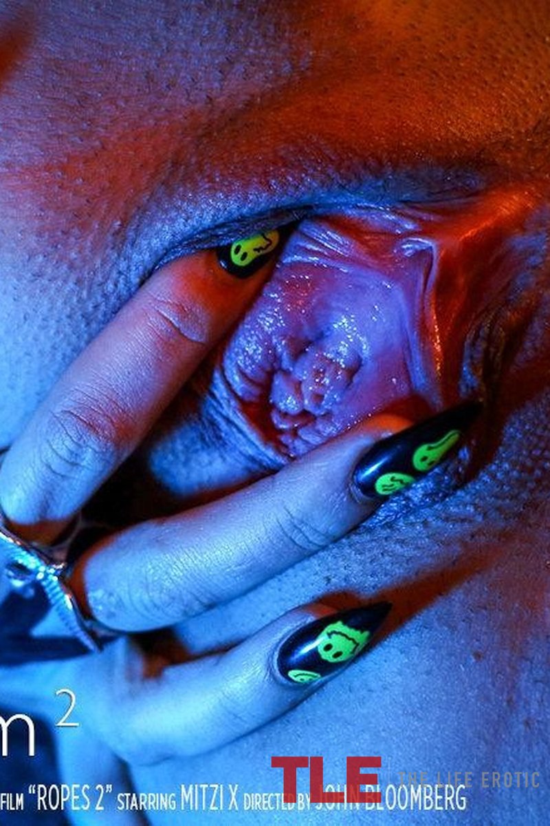 Hard Orgasm 2 - Screenshot 1 of 4 - Brown Hair