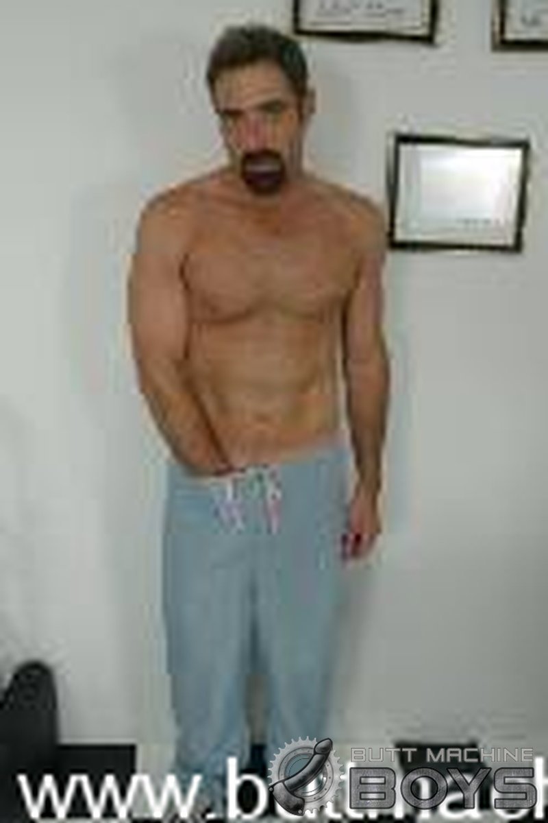 Tom Braddock - Screenshot 1 of 4 - Anal