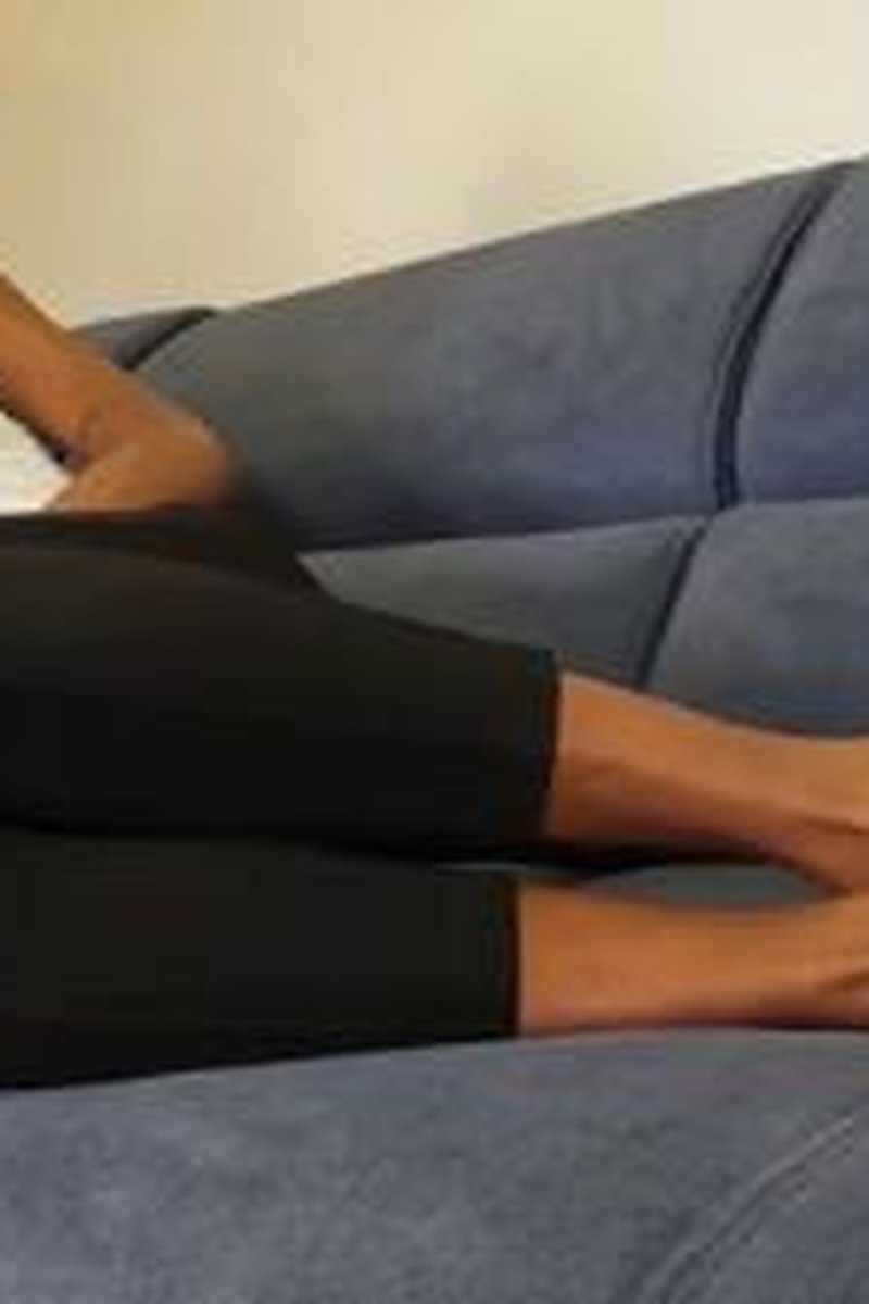 Eileen Toe Wiggling - Screenshot 1 of 4 - Foot Fetish