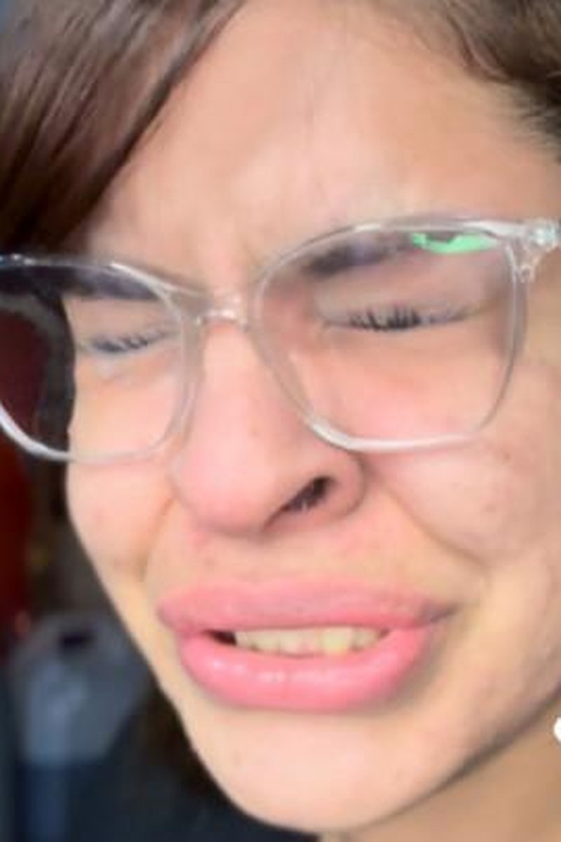Sneezing - Screenshot 1 of 4 - Big Nose
