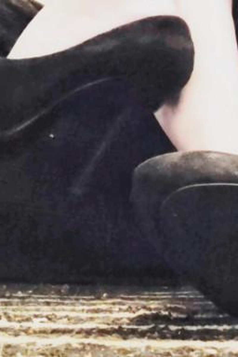 Black Heels - Screenshot 1 of 4 - Foot Fetish