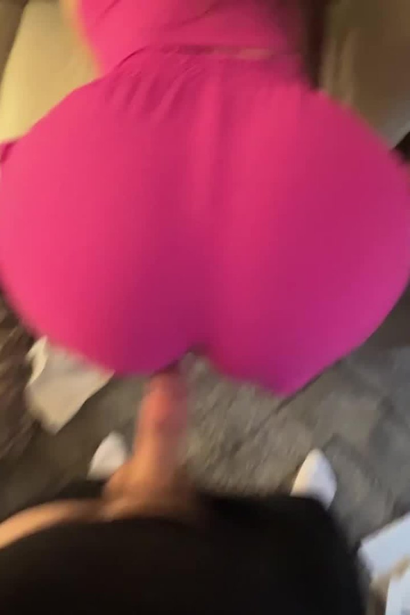 Goon Scroll Wall - Screenshot 1 of 4 - Footjob