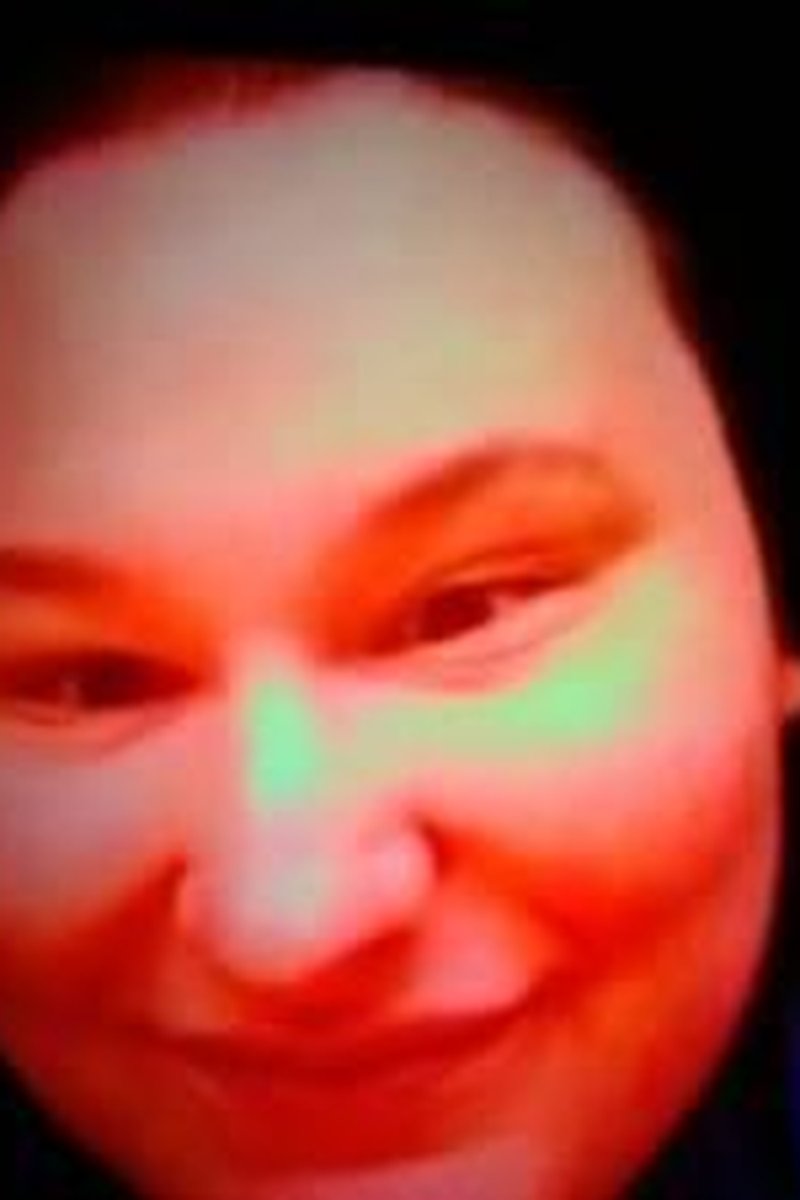 Hot - Screenshot 1 of 4 - Natural Tits