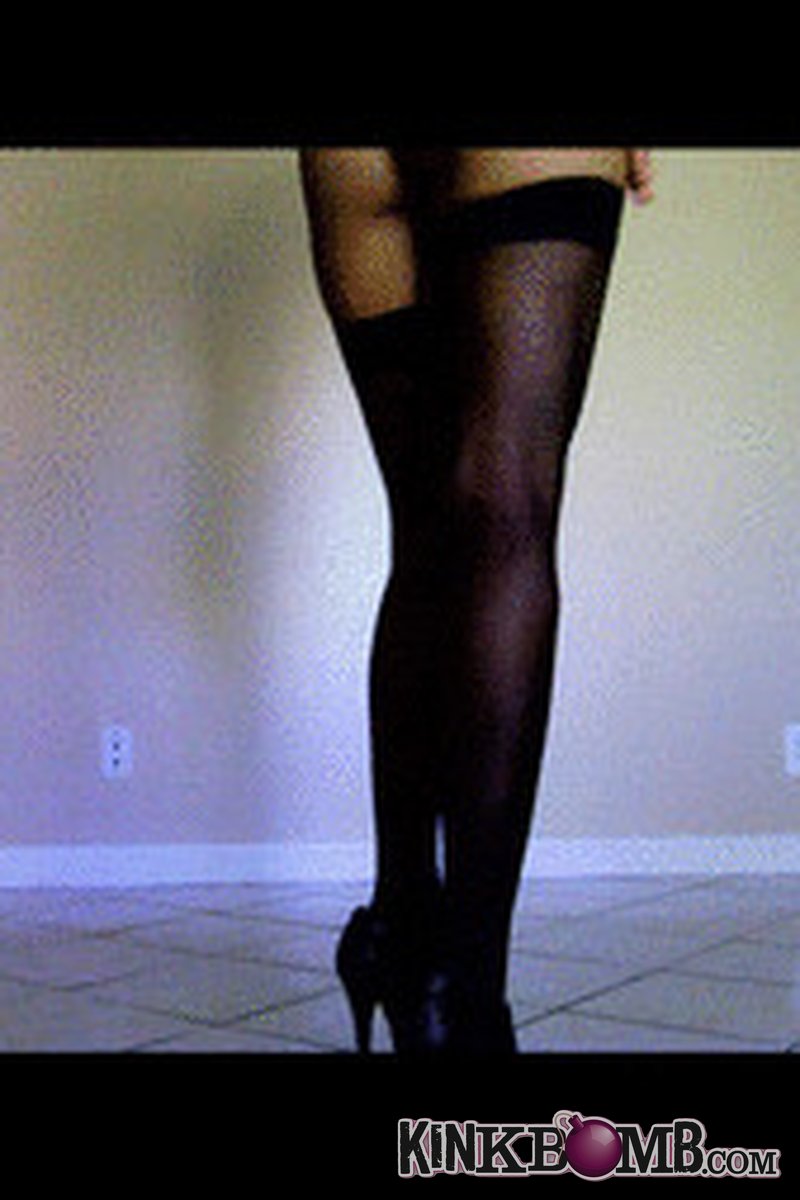 Fancynatalie: Leg Fetish! - Screenshot 1 of 4 - Domination