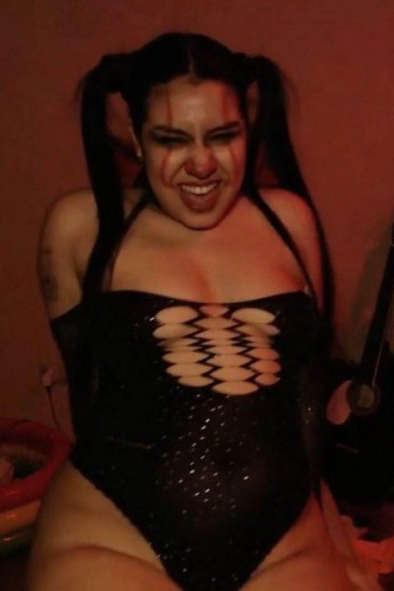 Evil And Extremely Sexy Clown - Screenshot 1 of 4 - Cosplay