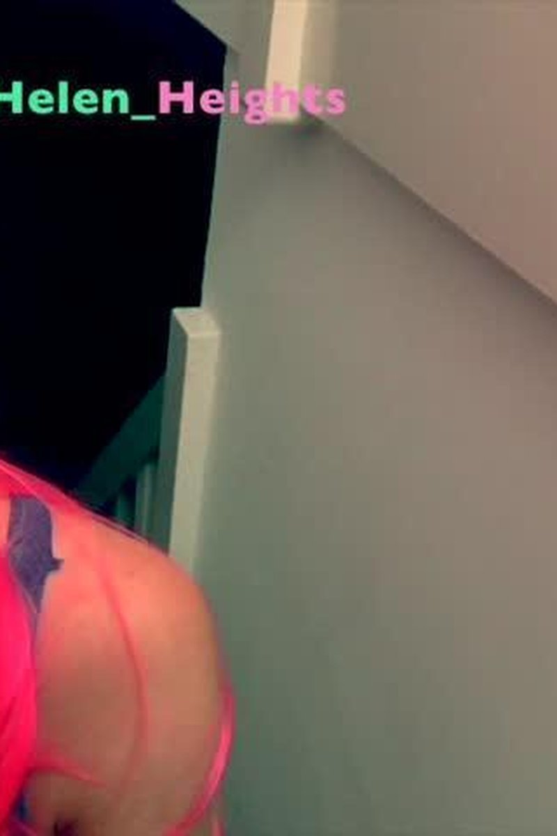 Neon - Screenshot 1 of 4 - Cosplay