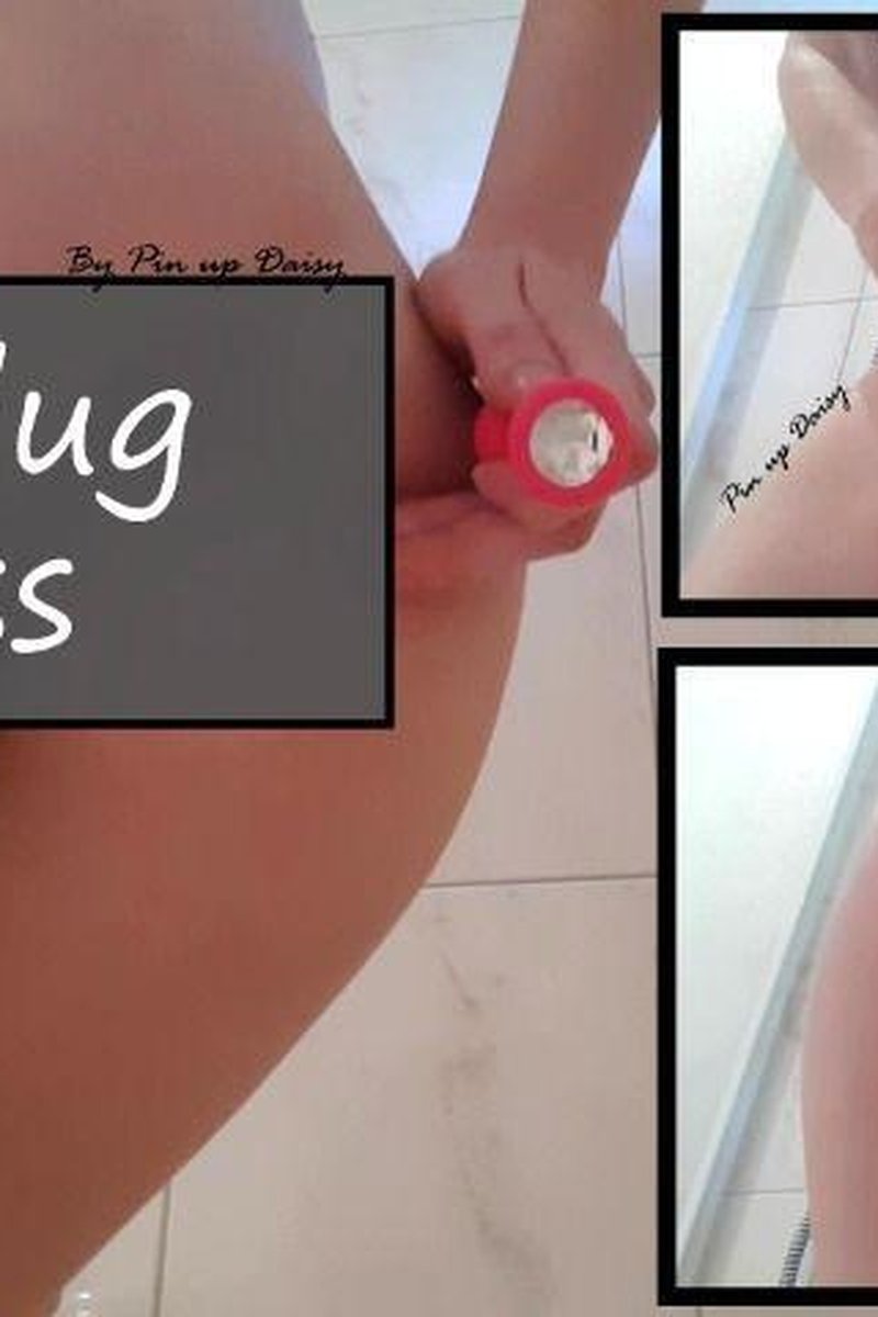 Buttplug & Piss - Screenshot 1 of 4 - Ass Fetish