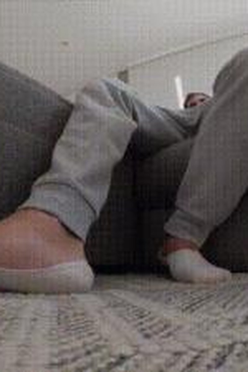 Jim Alone Time - Screenshot 1 of 4 - Foot Fetish