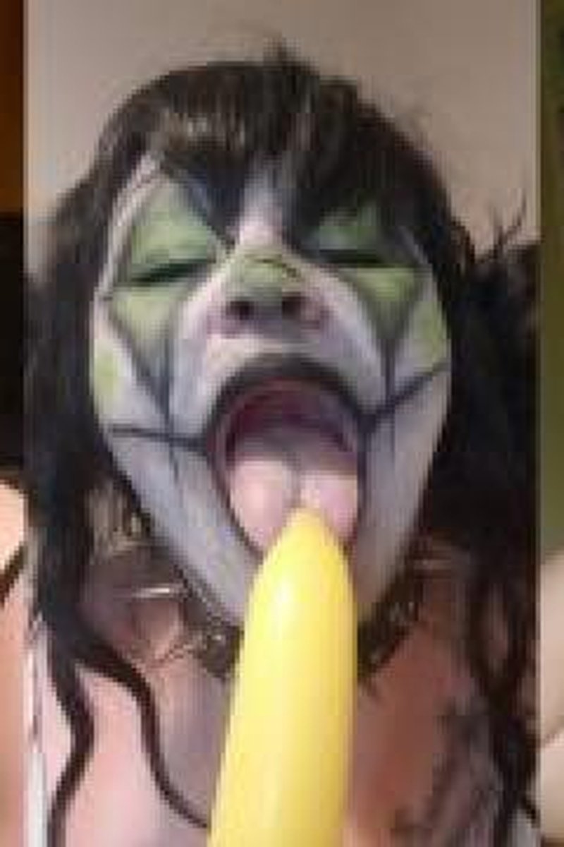 Lady Sucks - Screenshot 1 of 4 - Altgirl