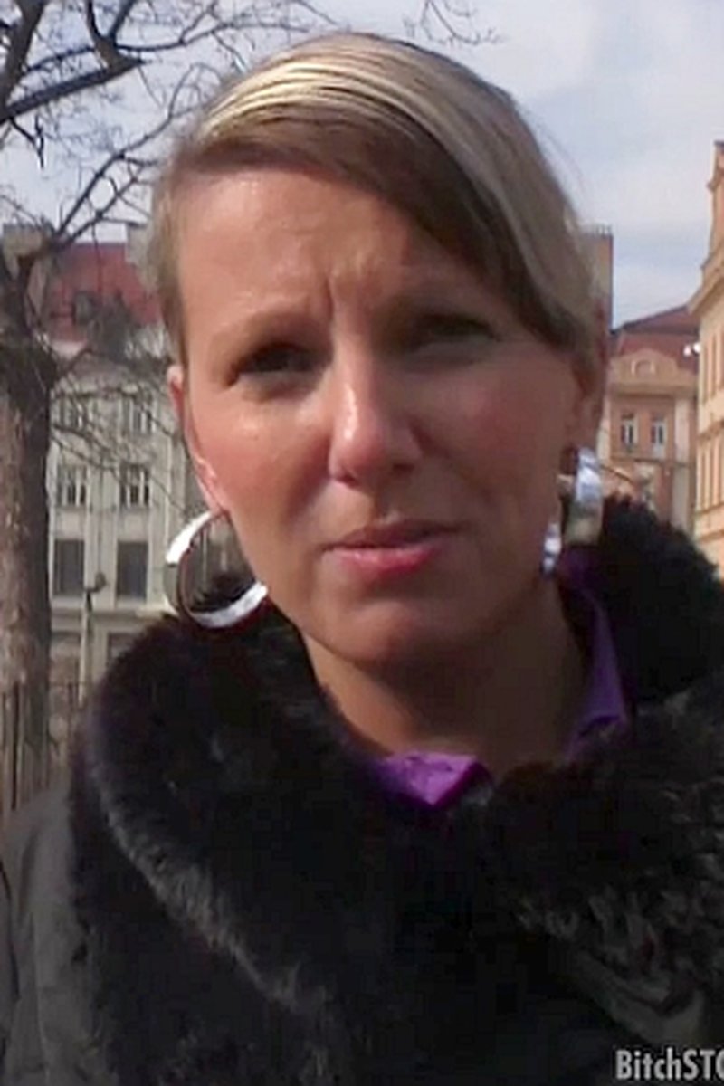 Lucie 10 - Screenshot 1 of 4 - European