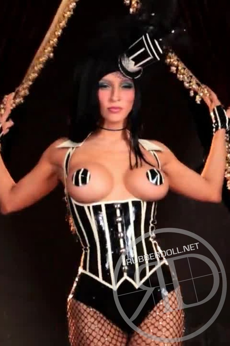 Sexual Circus - Screenshot 1 of 4 - Brown Hair