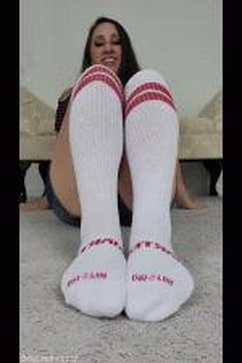 Tube Socks Coochie Coo - Screenshot 1 of 4 - Foot Fetish