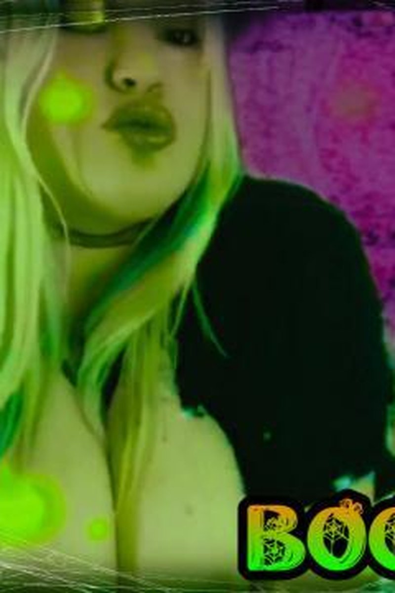 Boobies - Screenshot 1 of 4 - Big Tits