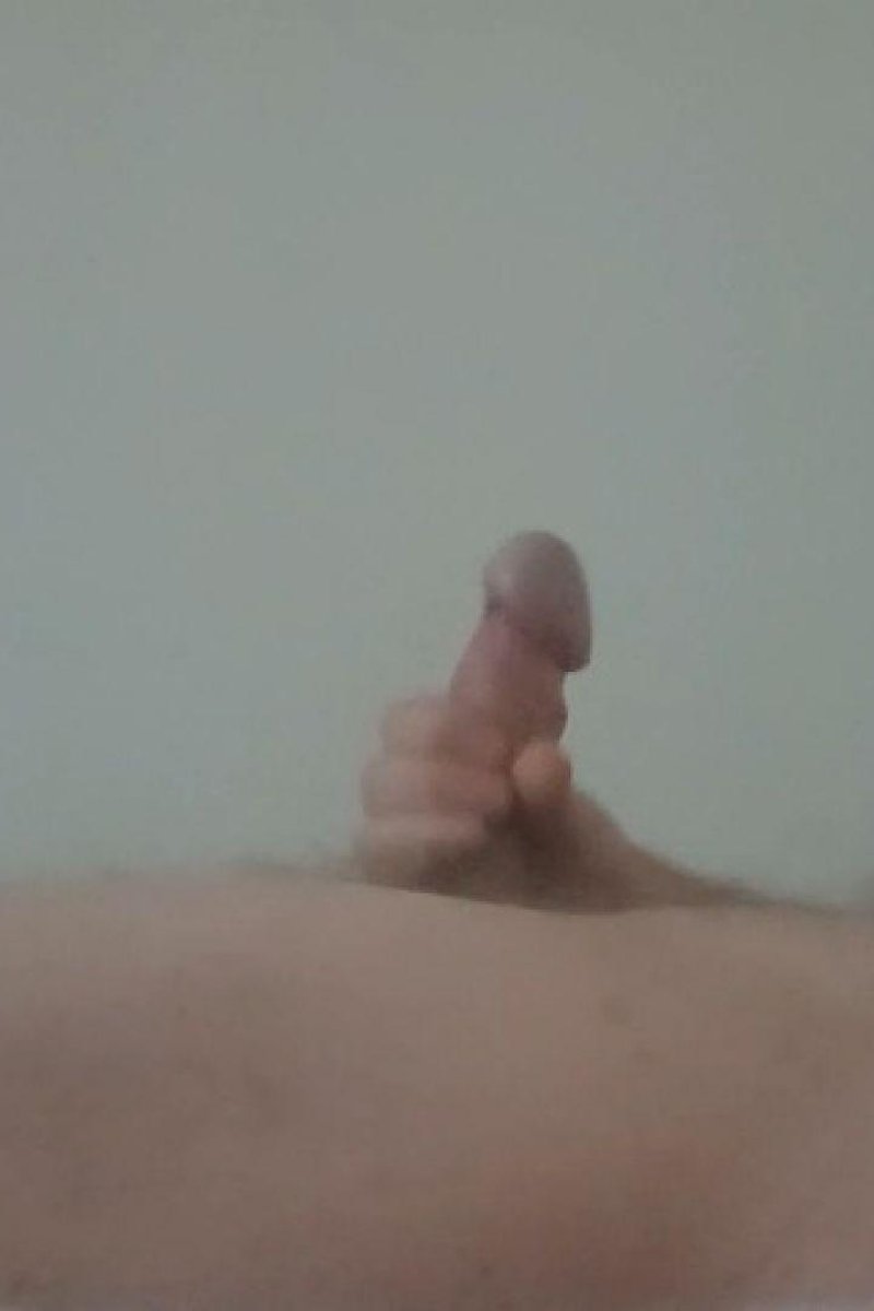 Laying Down - Screenshot 1 of 4 - Bed