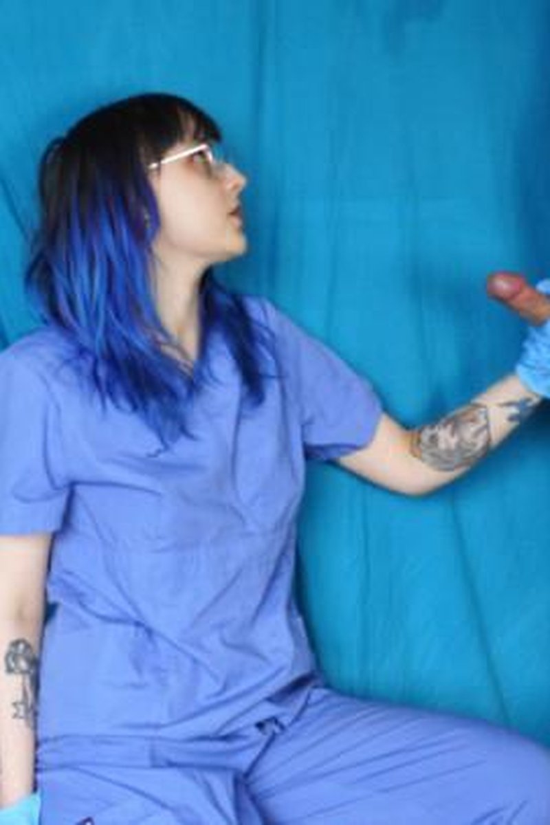 The Sperm Sample - Screenshot 1 of 4 - Alternative Girl