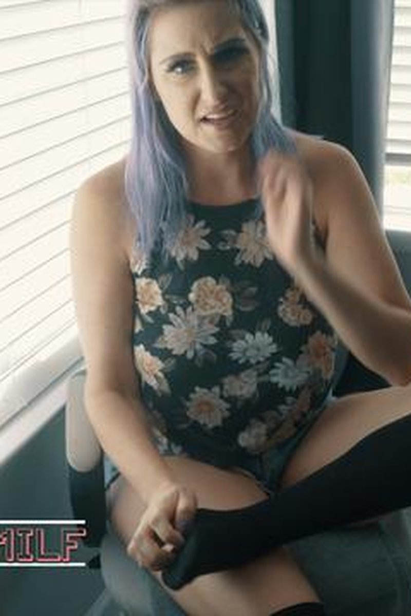 Transforming Into A Wolf - Screenshot 1 of 4 - Big Tits