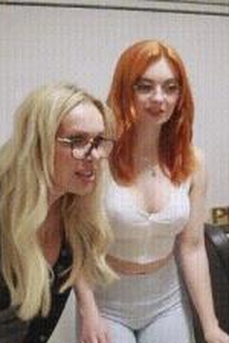 Tiktok Lessons - Screenshot 1 of 4 - Big Tits