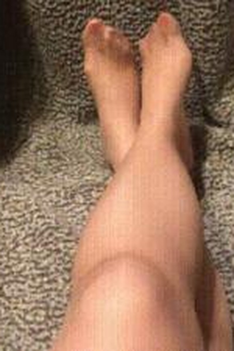 Sheer Nylons JOI - Screenshot 1 of 4 - Dirty Talk
