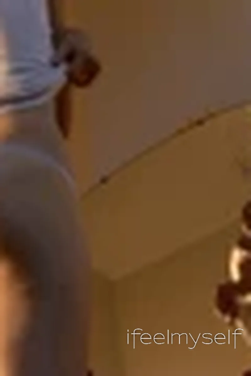 Admire - Screenshot 1 of 4 - No Tattoos