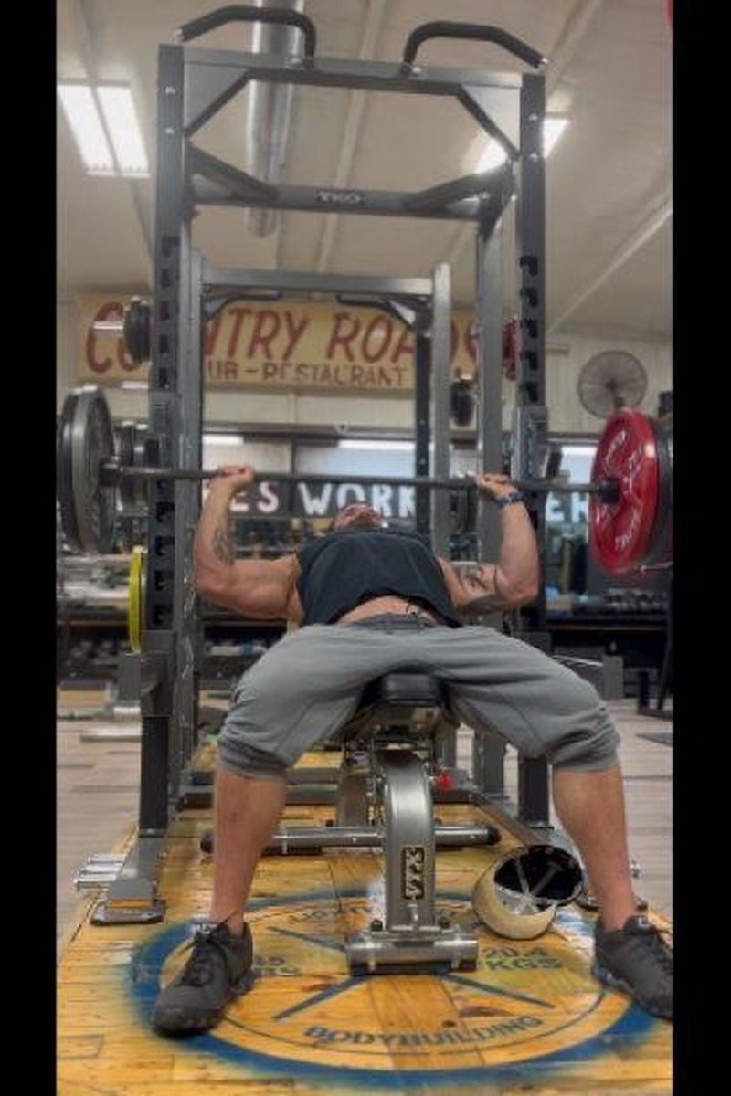 Chest - Screenshot 1 of 4 - Bench Press