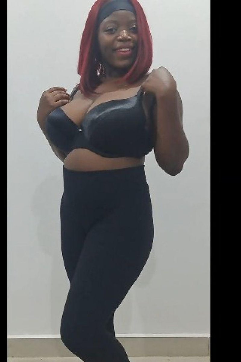 Having Some Fun - Screenshot 1 of 4 - Blackboobs