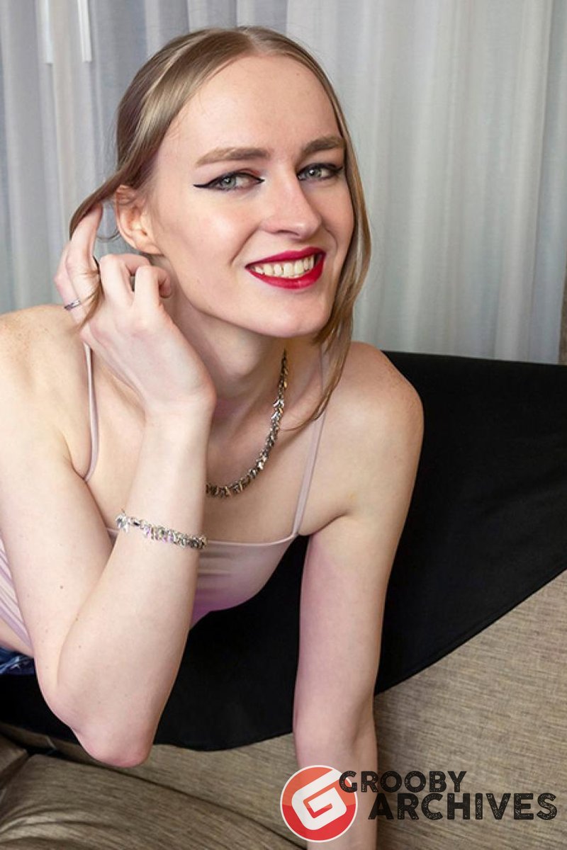 Introducing Hailey Lux! - Screenshot 1 of 4 - Blond Hair