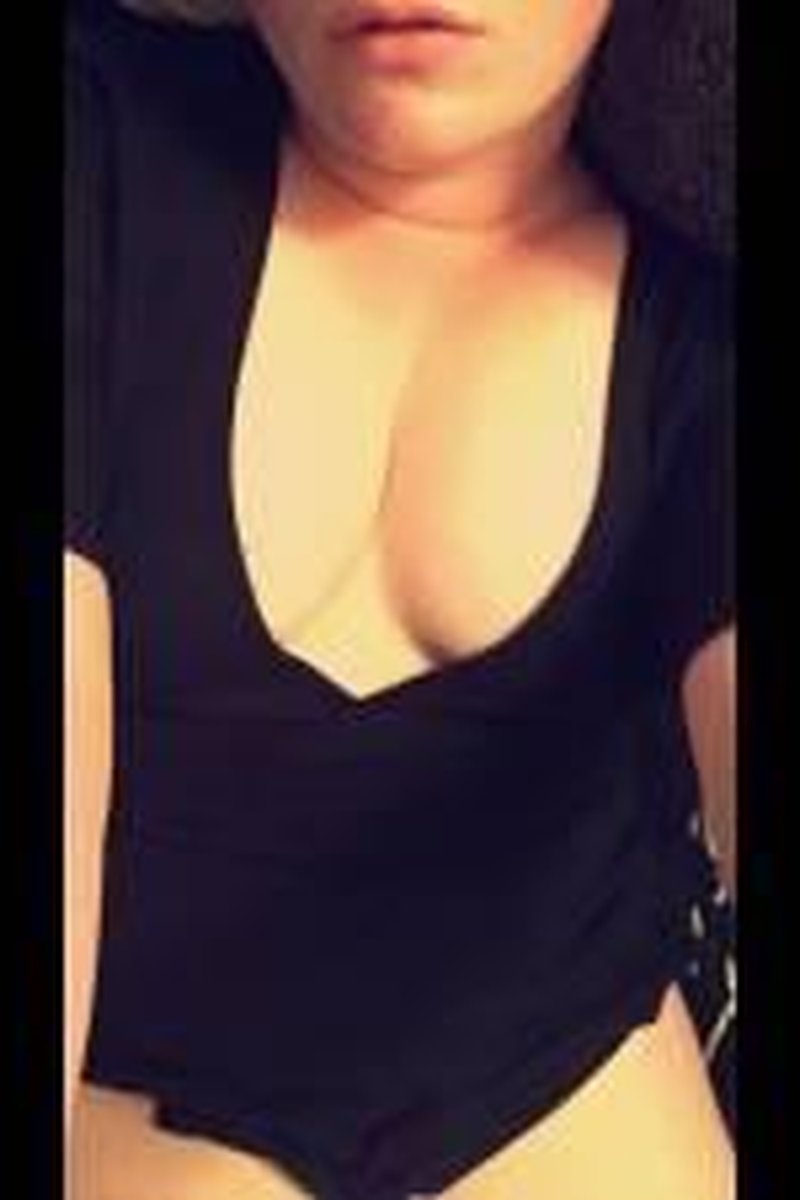 Striptease - Screenshot 1 of 4 - Scarlettevermore