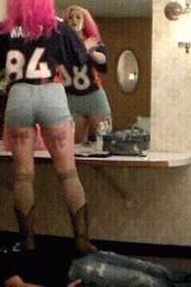 Broncos Trample - Screenshot 1 of 4 - Boots