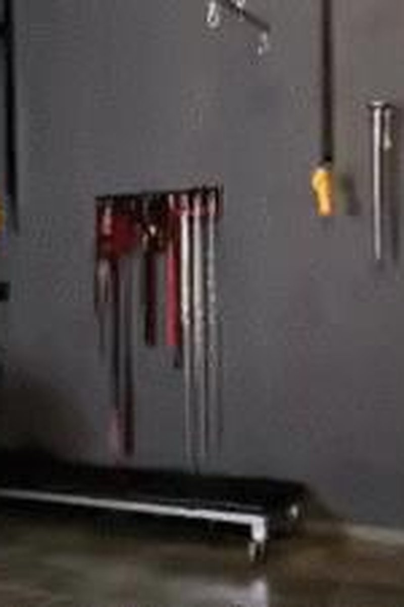 Floating And Suffering - Screenshot 1 of 4 - Cock And Ball Torture