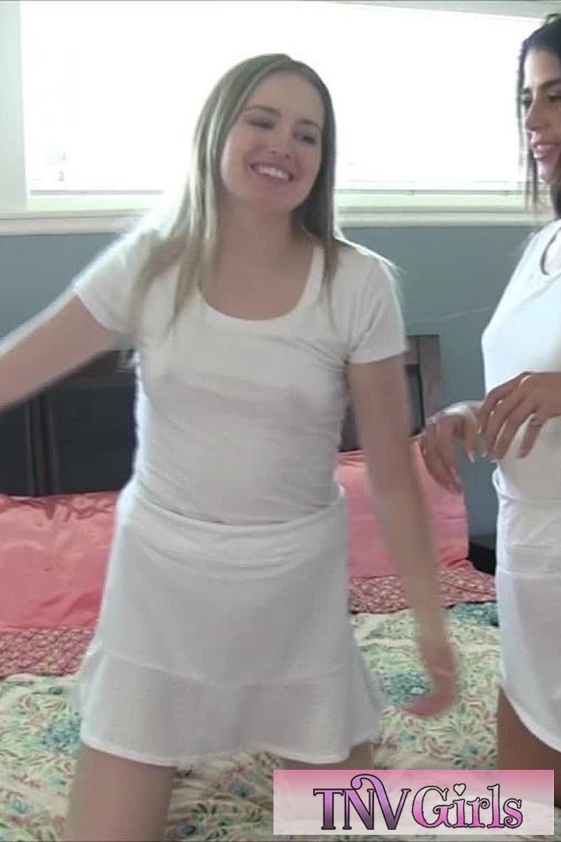 Live Stream Nightmare - Screenshot 1 of 4 - Babes