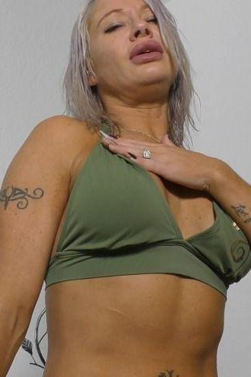 Quick Burps - Screenshot 1 of 4 - Big Tits