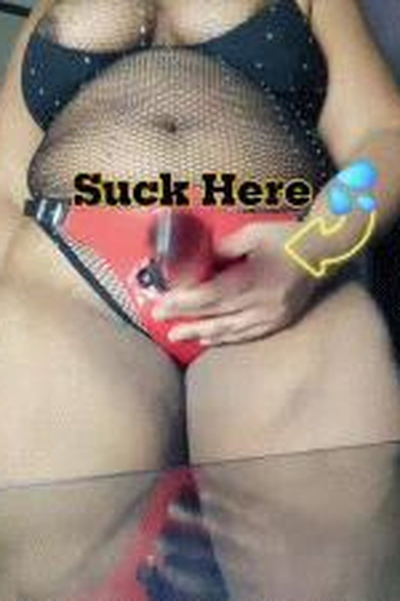 Suck Here - Screenshot 1 of 4 - Bisexual