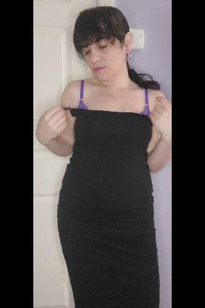 Changing Into Something More Comfortable - Screenshot 1 of 4 - Mumbod