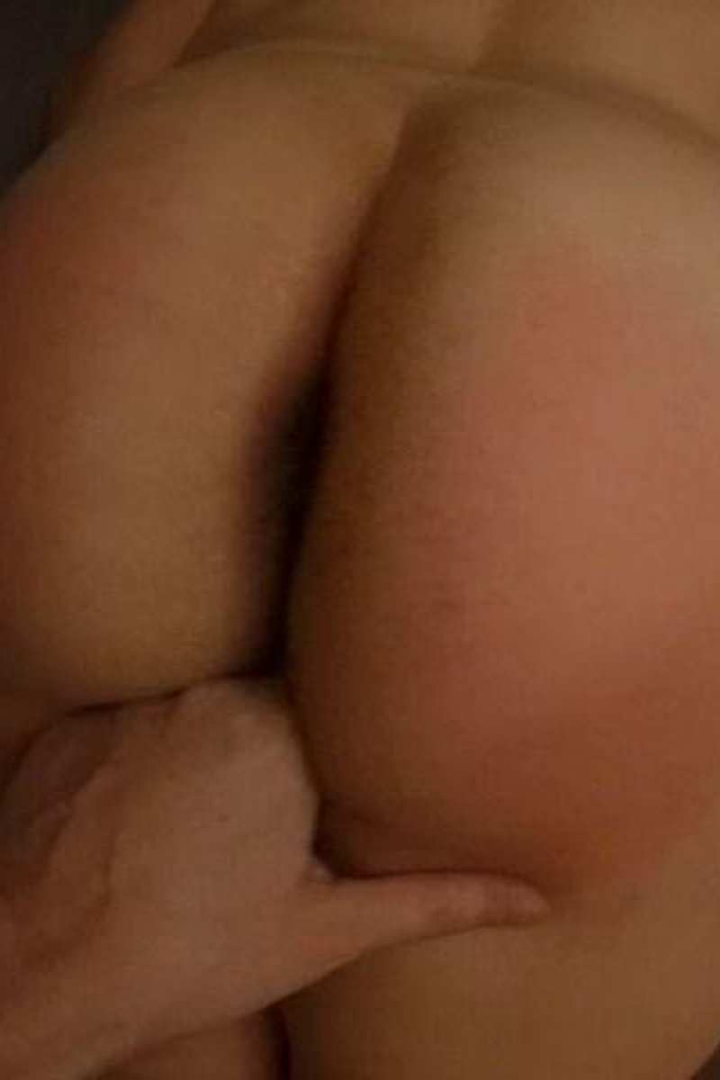 Thick Latina Ass Spank And Fuck - Screenshot 1 of 4 - Doggystyle
