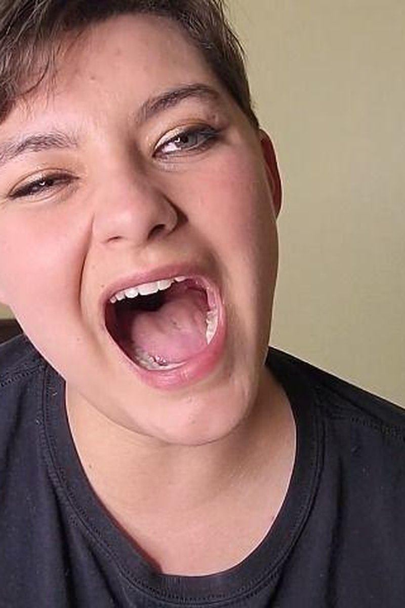 **** 'N' Burps - Screenshot 1 of 4 - Mouth Fetish